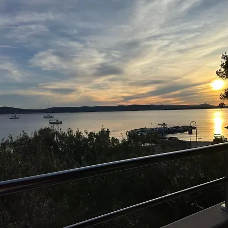 Roko Apartman